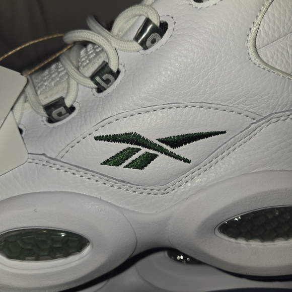 SOLD!! Mens Reebok Allen Iverson Question Mid Pine Green/White - Picture 7 of 10